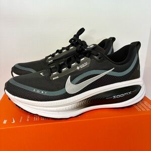 Nike Vomero 18 GTX GORE-TEX Waterproof Running Shoes Black Silver Size 9 NEW
